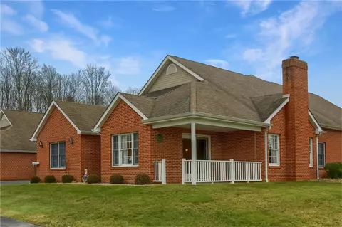 153 Woodhawk Ln, Butler, PA 16001