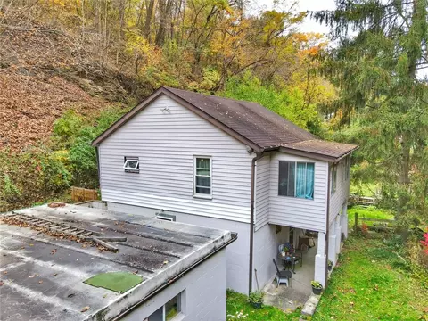 311 Coal Valley Rd, Clairton, PA 15025