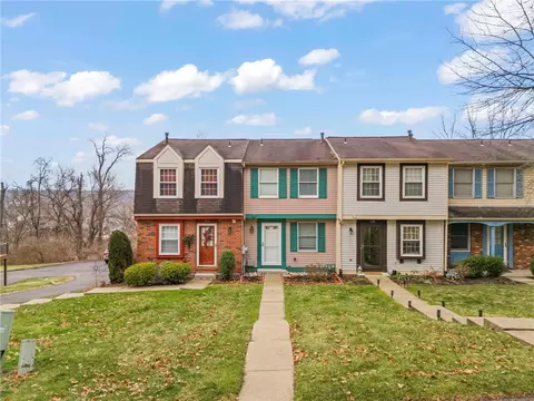 152 Olde Orchard Dr, Bridgeville, PA 15017