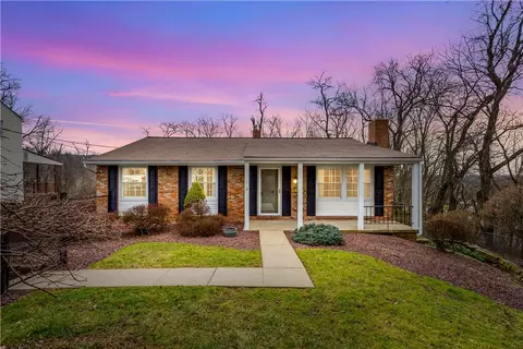 891 Hershire Dr, Bethel Park, PA 15102