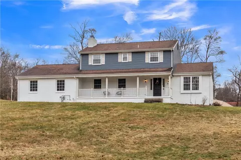 5125 Scenic Dr, Murrysville, PA 15668
