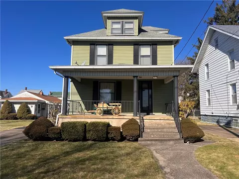 1035 Beckford St, New Castle, PA 16101