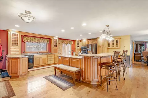 618 Kathy Ln, Export, PA 15632 photo 4
