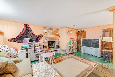 618 Kathy Ln, Export, PA 15632 photo 26