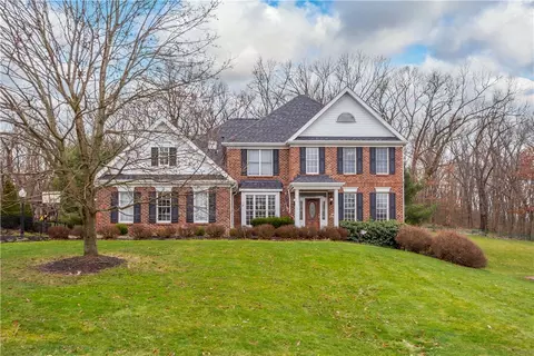 1835 Liberty Way, Valencia, PA 16059