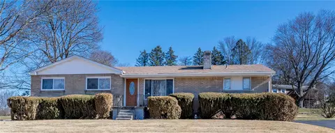 163 Byerly Dr, Jeannette, PA 15644