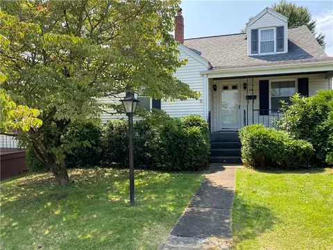 49 Easy St, Uniontown, PA 15401