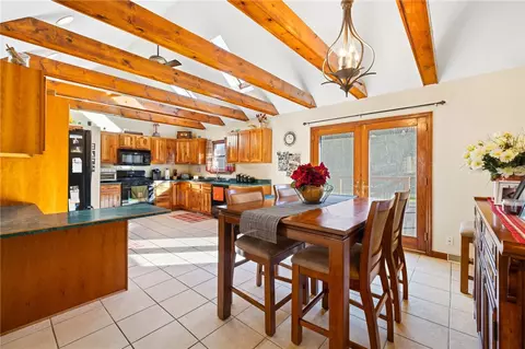 Kitchen - 660 Old Post Rd, Prosperity, PA 15329 photo 4 of 6