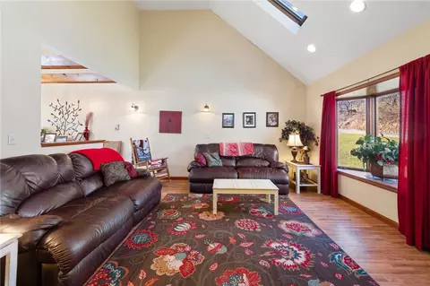 Living - 660 Old Post Rd, Prosperity, PA 15329 photo 2 of 4