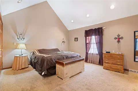 Bedroom - 660 Old Post Rd, Prosperity, PA 15329 photo 1 of 8