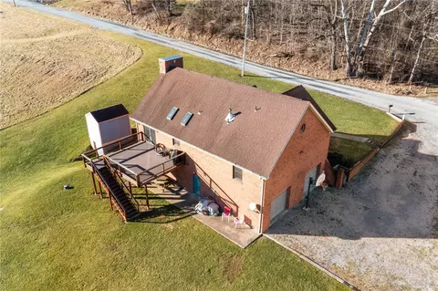 Exterior - 660 Old Post Rd, Prosperity, PA 15329 photo 10 of 10