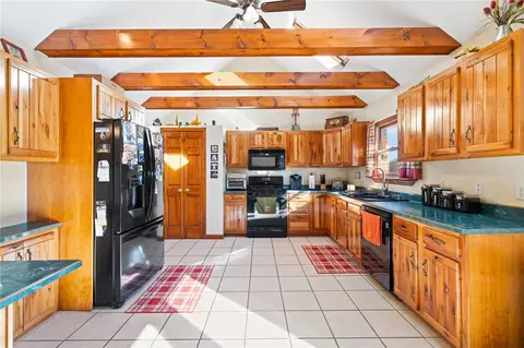 Kitchen - 660 Old Post Rd, Prosperity, PA 15329 photo 5 of 6