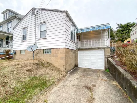 941 5th Ave, Freedom, PA 15042