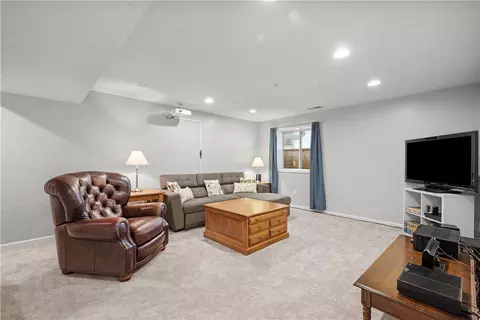 Living - 247 Broadstone Dr, Mars, PA 16046 photo 5 of 5