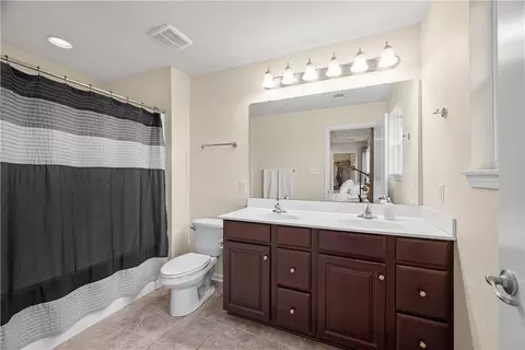 Bath - 247 Broadstone Dr, Mars, PA 16046 photo 1 of 3