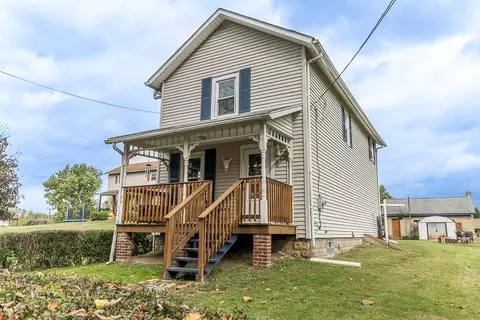 2141 Martha St, New Castle, PA 16101