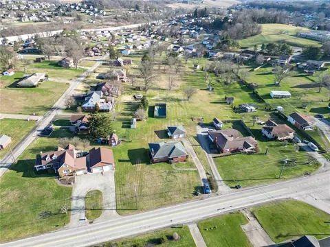 View/Area - 507 Wendell Rd, Irwin, PA 15642 photo 3 of 6
