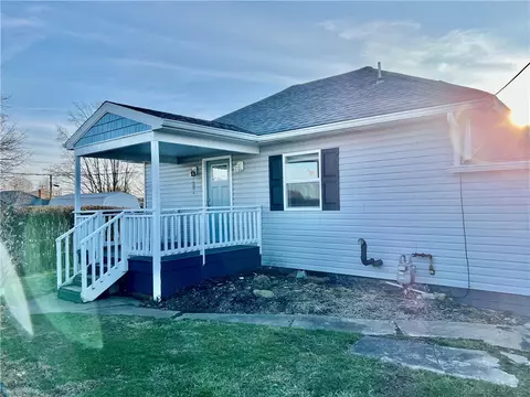 3 Roxy St, Richeyville, PA 15358