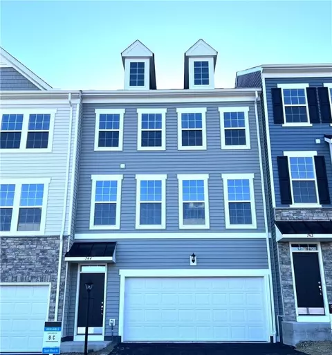 744 Olivia St, Pittsburgh, PA 15205
