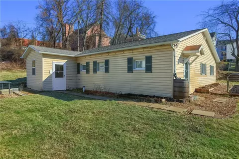 16 S Carpenter, Greensburg, PA 15601