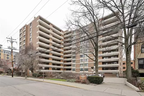 220 N Dithridge St #1206, Pittsburgh, PA 15213