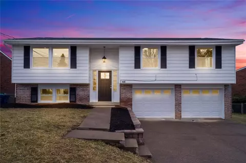 128 Cypress Hill Dr, Pittsburgh, PA 15235