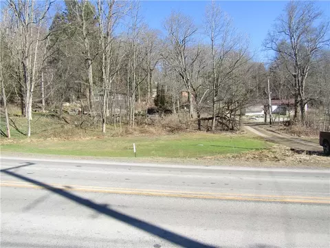 0 Glades Pike, Somerset, PA 15501
