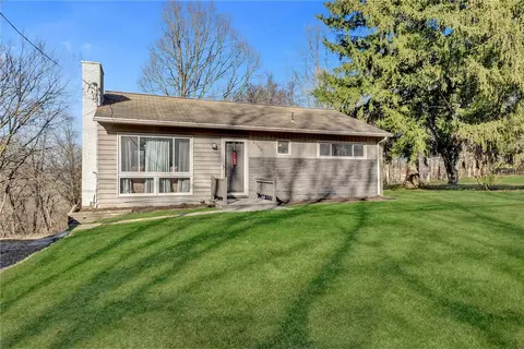 4048 Route 151, Clinton, PA 15026