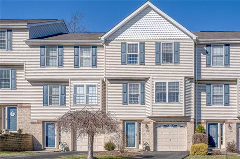 3002 Duncan Ln, Pittsburgh, PA 15236