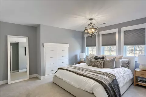 Bedroom - 366 Highpointe Dr, Mars, PA 16046 photo 4 of 9