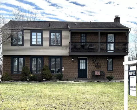 3046 Investors Rd, Washington, PA 15301