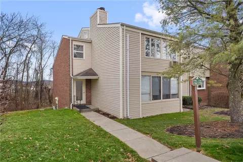 1705 Kenzie Dr, Pittsburgh, PA 15205