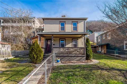 84 Broad St, Leetsdale, PA 15056