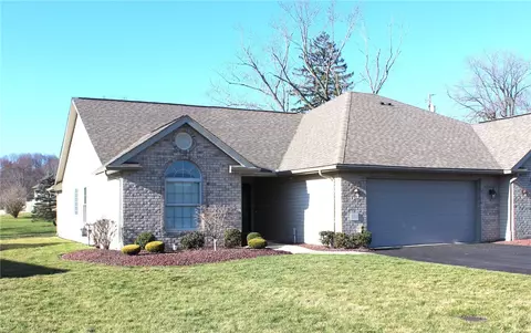 181 Fields Dr, New Castle, PA 16101
