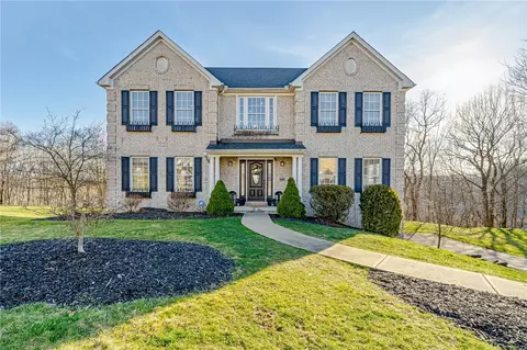 910 Spencer Ridge Dr, Glenshaw, PA 15116