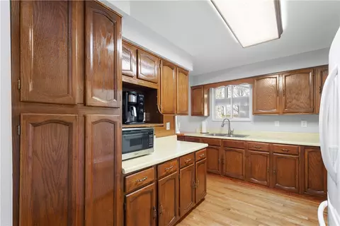 Kitchen - 157 Roupe Rd, Eighty Four, PA 15330 photo 3 of 5
