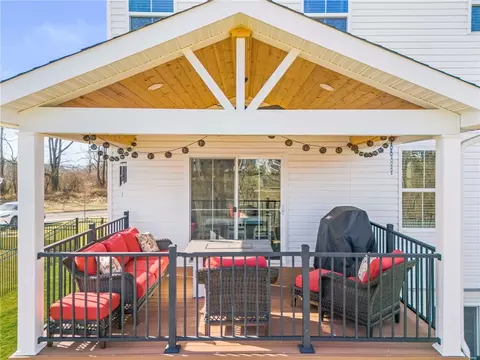 Exterior - 355 Crossing Dr, Eighty Four, PA 15330 photo 8 of 10