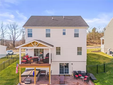 Exterior - 355 Crossing Dr, Eighty Four, PA 15330 photo 7 of 10