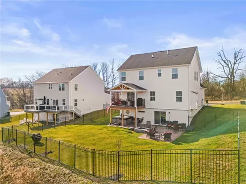 View/Area - 355 Crossing Dr, Eighty Four, PA 15330 photo 2 of 3