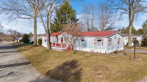 404 Perry Cir, Cranberry Township, PA 16066