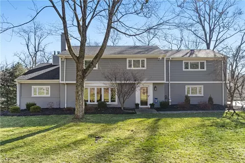 103 Westchester Dr, Pittsburgh, PA 15215