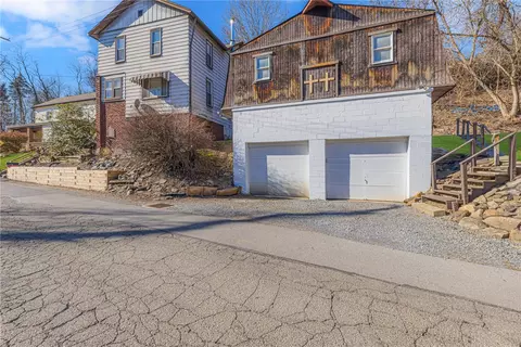 878 Spruce Ave, Rochester, PA 15074