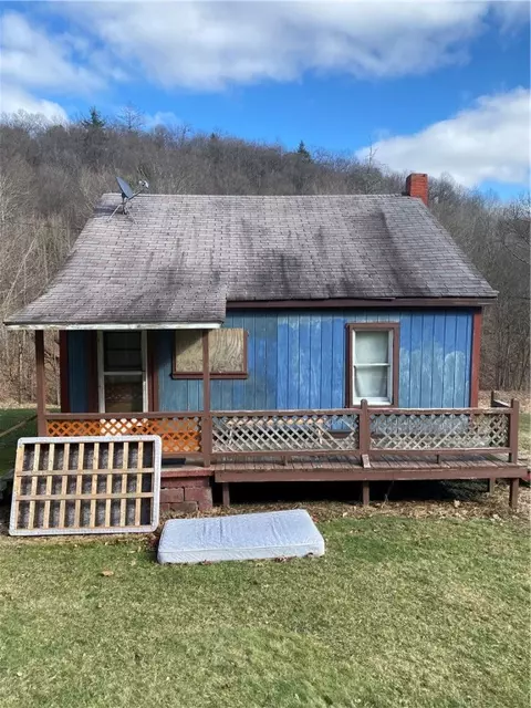 690 Swartz Rd, Rimersburg, PA 16248