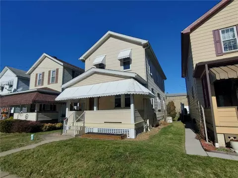 515 14th St, Ford City, PA 16226