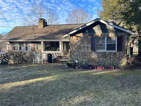 109 Lafayette Trl, Chalkhill, PA 15421