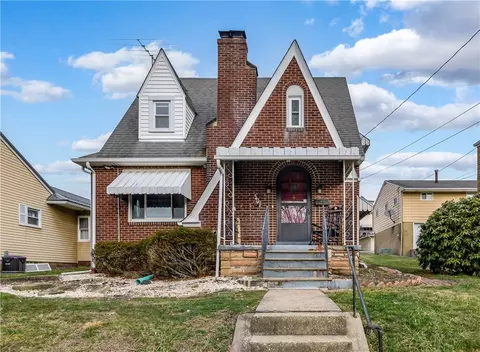 509 Rosslyn Ave, Springdale, PA 15144