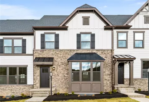 507 Blackrock Blvd, Mars, PA 16046