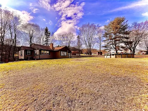 1511 Hyde Park Rd, Leechburg, PA 15656