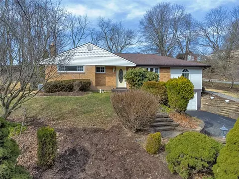 370 Mcwilliams Rd, Trafford, PA 15085