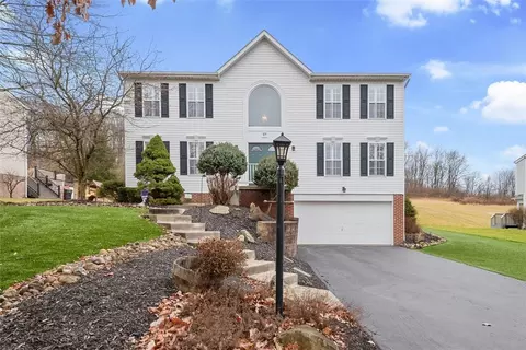 617 Water View Dr, Cranberry Township, PA 16066